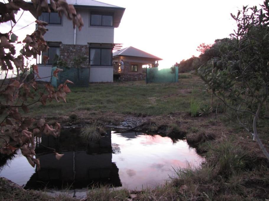 Umthi Lodge, Wildlife, Pool, Power Inverter Villa Kenton on Sea