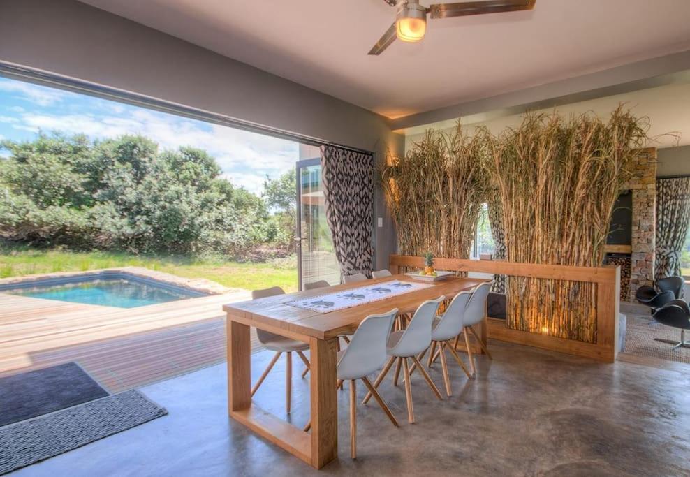 Umthi Lodge, Wildlife, Pool, Power Inverter * Kenton on Sea